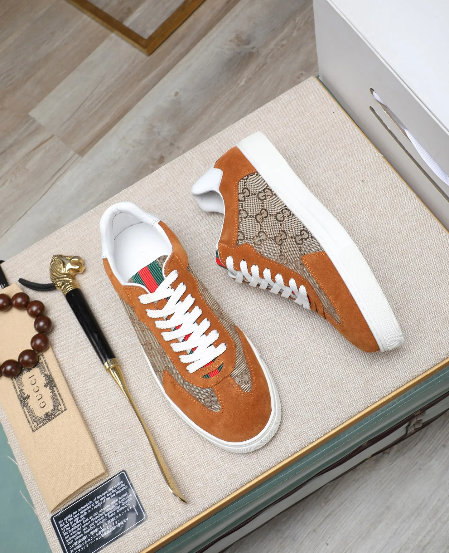 Men's shoes 💰400 GUCCI🔍🔍The latest models are on sale at the same time at the counter. Original calfskin imported from Italy, genuine leather lining, (high-end, extravagant, and classy) with exquisite workmanship. Soles: Original soles specially provided by the original factory. ⚠Exclusive double-layer movable molded soles are super comfortable⚠. Photos of the real thing🎬The real thing is better🔍🔍"High quality·Follow the order" Code number 38-44